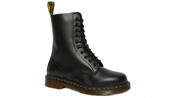 2020 Dr. Martens特賣會開跑！馬汀鞋下殺990元起，加碼正價鞋款現折2,020元！