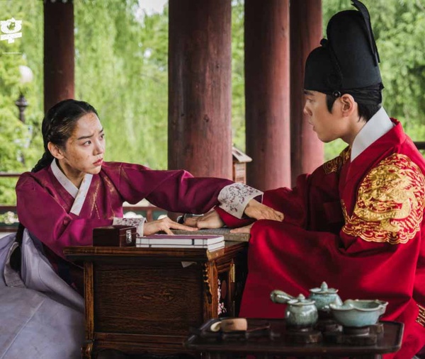 《哲仁王后》拿下第三！tvN韓劇開播收視Top10，玄彬《阿宮》、宋慧喬《男朋友》都輸它
