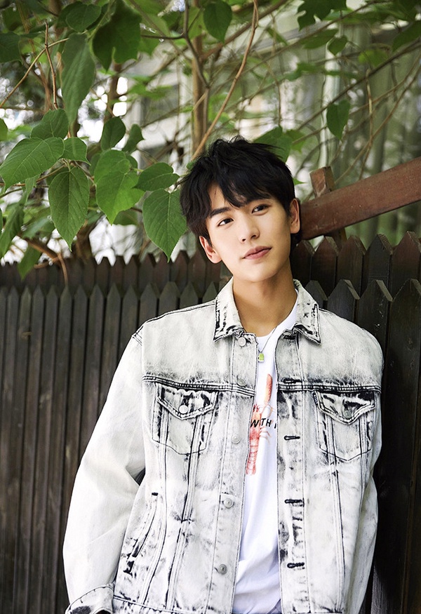 2020甜寵陸劇最迷人「校園男神」TOP 4：張凌赫 飾演《心動的瞬間》麥司衝