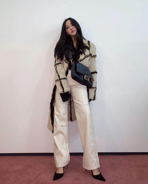 2020韓網明星私服代表!Jessica、秀智、 Jennie私服話題高,顯瘦減齡的穿搭技巧必學