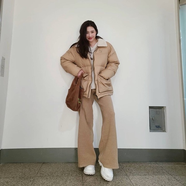 2020韓網明星私服代表!Jessica、秀智、 Jennie私服話題高,顯瘦減齡的穿搭技巧必學