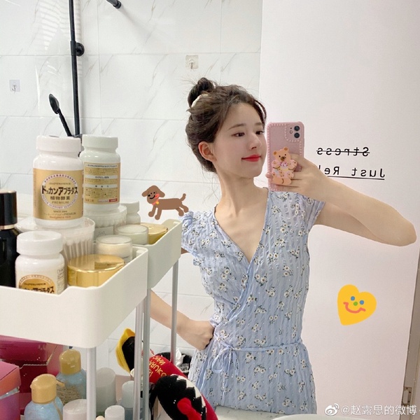 9位明星手機殼公開！王一博、肖戰愛用款潮又帥，趙麗穎最可愛，趙露思是手機殼富翁！