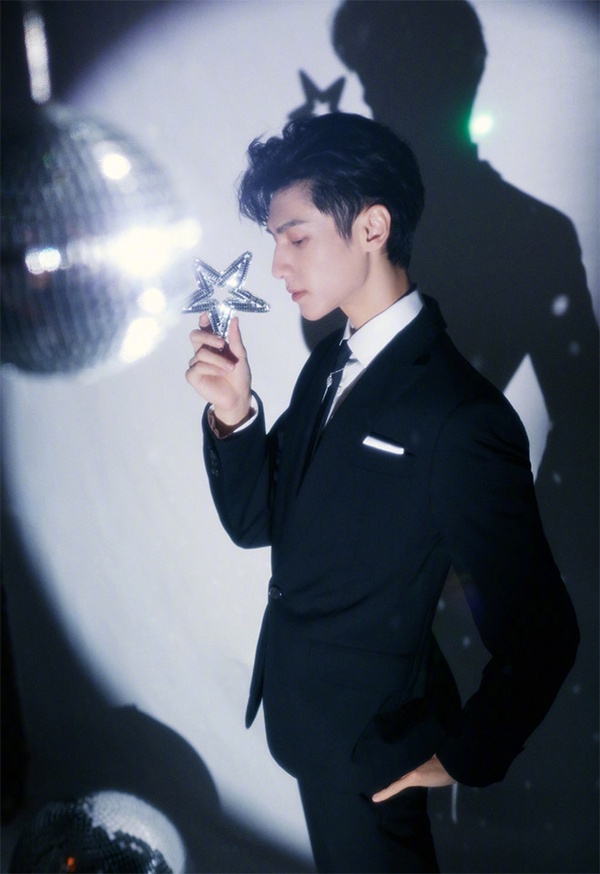 2020星光大賞紅毯10男星:羅雲熙