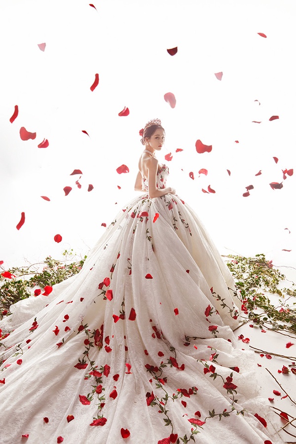 2020星光大賞紅毯10女星:迪麗熱巴