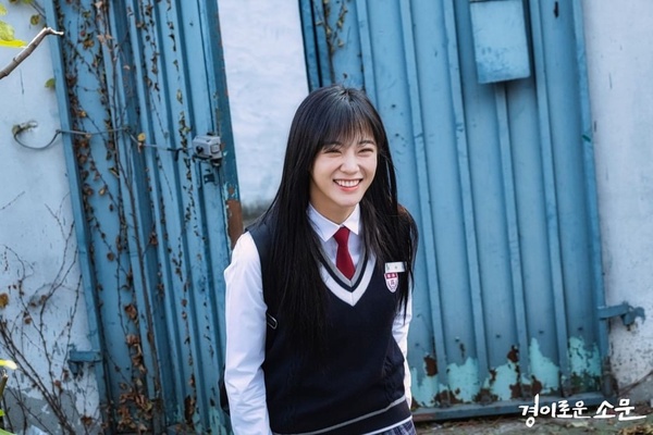 關於《社內相親》金世正的6件事！女團出身、曾接受YG訓練，因「肌肉」多次登韓網熱搜