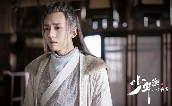 王一博《有翡》白髮一樣帥！2020古裝劇9位「白髮古裝男神」，高偉光《枕上書》最經典