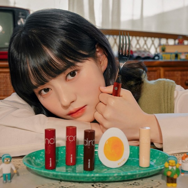 韓系彩妝新品大集合！「Romand辣炒年糕唇釉」創意滿分，Etude House這系列更是少女心