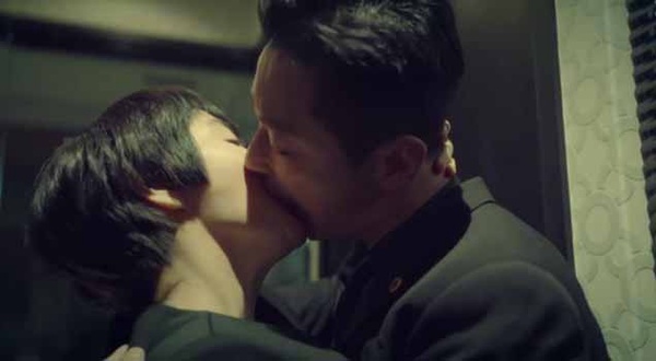 2020吻戲匠人Kiss名場面！《愛在大都會》池昌旭床吻太害羞，這兩位「成人式吻戲」超慾