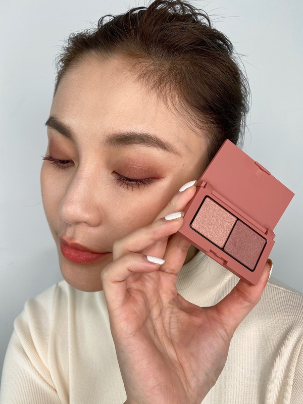 開架「紅茶栗色」眼影盤推薦！《女神降臨》任朱靜眼影必收，口袋眼影、艾杜紗新手最推