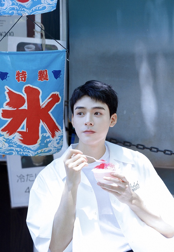 熱播古裝甜寵劇古裝男神1:龔俊 飾演《絕世千金完結篇》鐘無寐