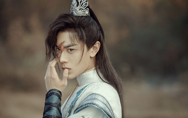 熱播古裝甜寵劇古裝男神9:馮荔軍 飾演《傾世錦鱗穀雨來》莫乘風