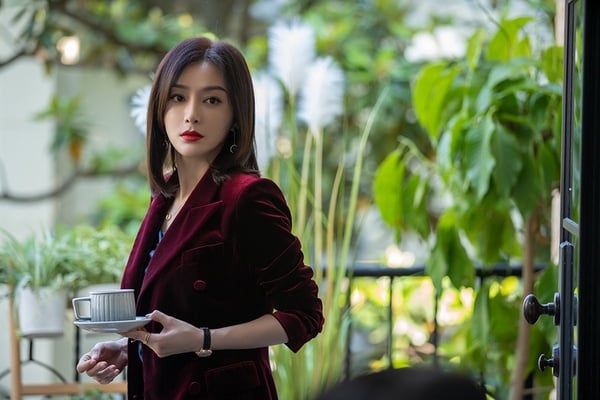 拿了霸總劇本的「陸劇御姐」3:秦嵐 飾演《怪你過分美麗》莫向晚