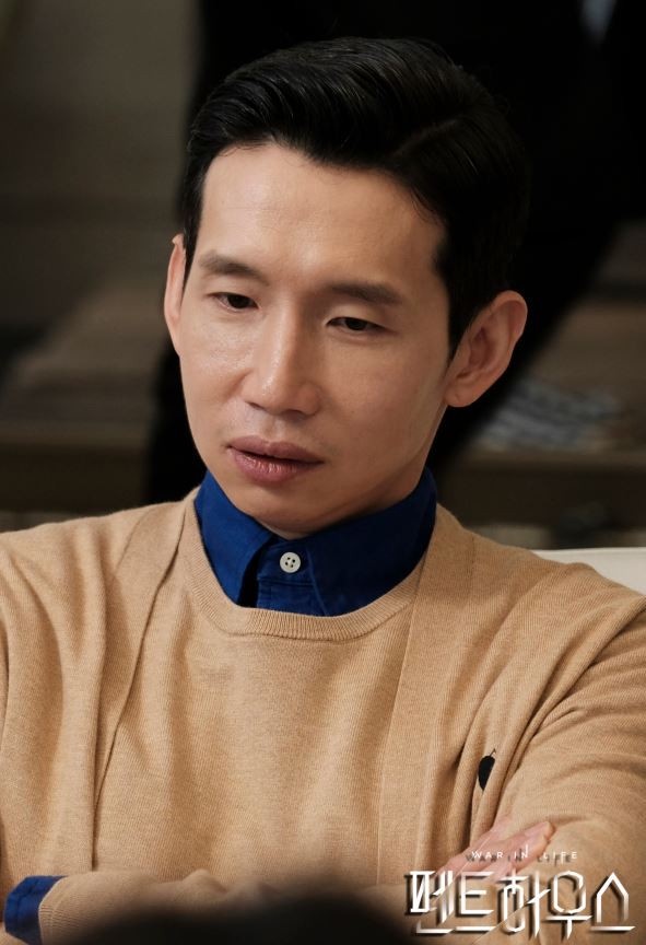 《Penthouse》赫拉皇宮大人介紹7：奉太奎 飾演 李奎鎮