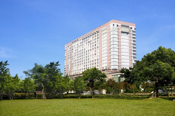 半價吃晶華柏麗廳自助餐!晶華集團推「壽星專案」,吃到飽、住房、高鐵車票通通5折!