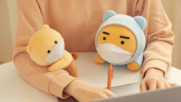 KAKAO FRIENDS「口罩萊恩與春植」登場!萊恩、寵物貓春植宅在家,陪你一起居家防疫