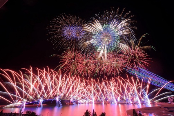 「2021澎湖國際海上花火節」4月開跑！無人機燈光表演、離島煙火秀，現在就手刀訂機票