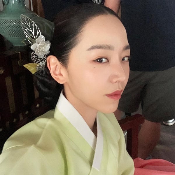 《哲仁王后》帝后竟然有IG！韓劇角色IG超有梗，奉煥放不下「龍」珠？這位是最成功網紅