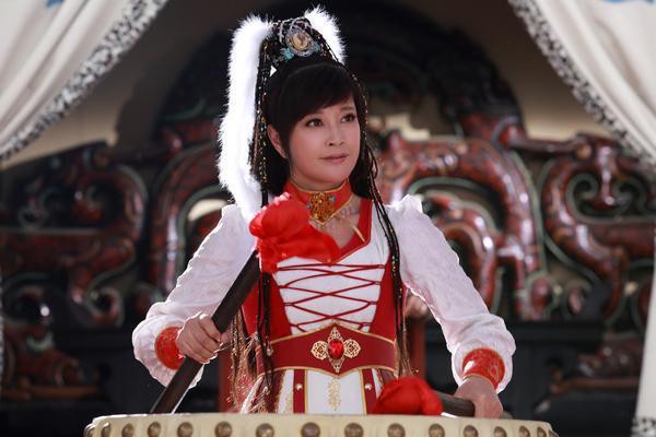 9個「演少女被群嘲」的熟齡女星！周迅《如懿傳》被罵裝嫩，她60歲演16歲最扯