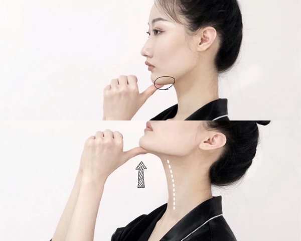美容師親授「頸紋深」按摩技巧！方向、位置是關鍵，網紅實測一月有感淡化紋路