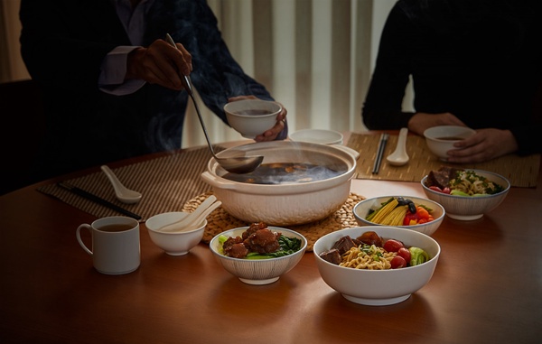 年節送禮首選！誠品行旅推「炙燒和牛頰牛肉麵禮盒」，和牛+濃郁湯頭，還有85折優惠！