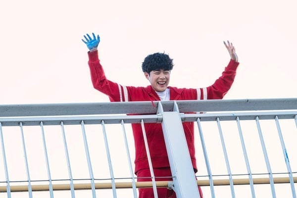 Netflix《驅魔麵館》爆紅主配角介紹！她是韓孝周老師，趙炳圭被喻為「光洙的後裔」？