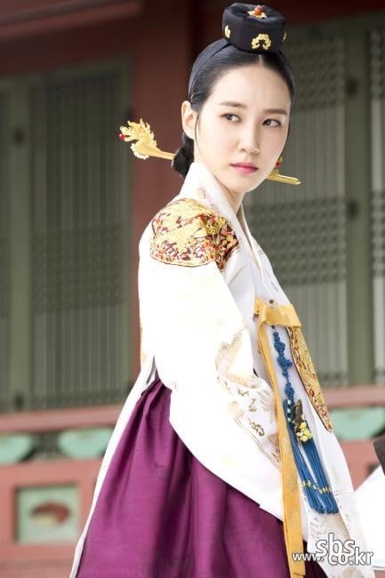 2021是韓劇古裝爆發年！全智賢《屍戰朝鮮：雅信傳》高期待，金裕貞安孝燮上演浪漫虐戀