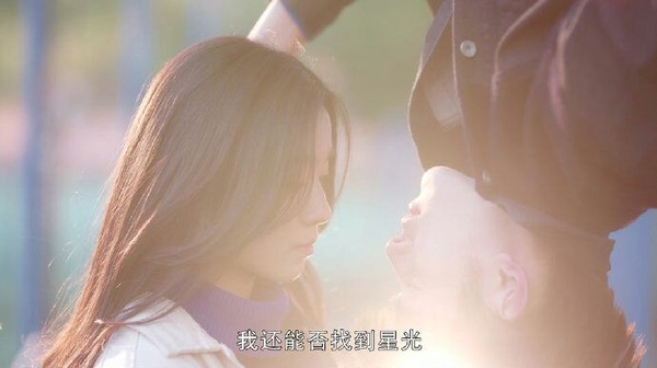 陸劇9個奇葩吻戲！《我就是這般女子》噴嚏吻太搞笑，麵條吻、夾心吻都尬出新高度