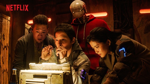 NETFLIX 2月強檔片單推薦!新春電影《孤味》、《同學麥娜絲》必看,春節在家不怕劇荒
