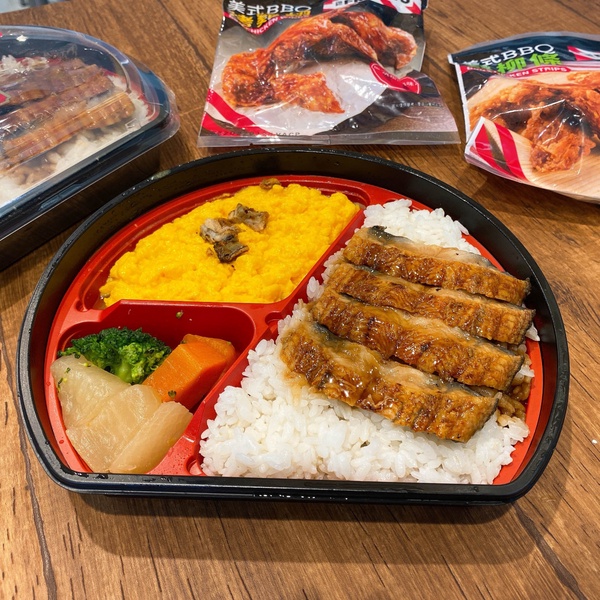 7-11鰻魚飯便當強勢回歸！限時8折嚐鮮優惠，加碼TGI FRIDAYS聯名烤雞翅免費吃