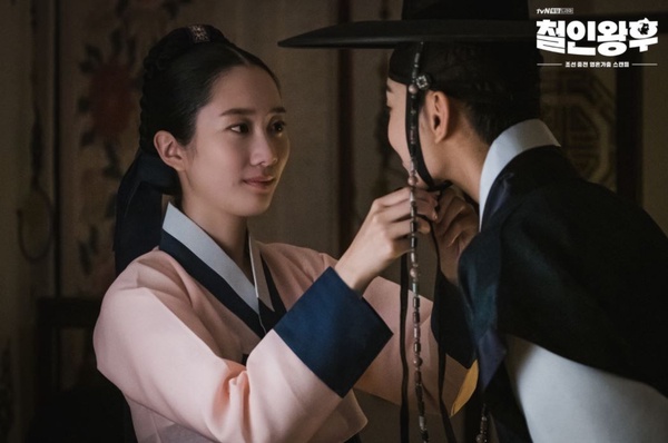 《哲仁王后》10位黃金配角！崔尚宮是《迫降》北韓大媽，萬福是《原來是美男》馬室長！