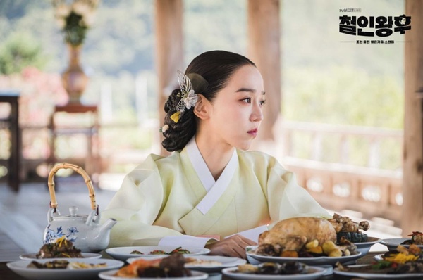 《哲仁王后》現實&歷史6差異！歷史上哲宗好色懦弱，王后超慘，守寡14年唯一兒子還早死