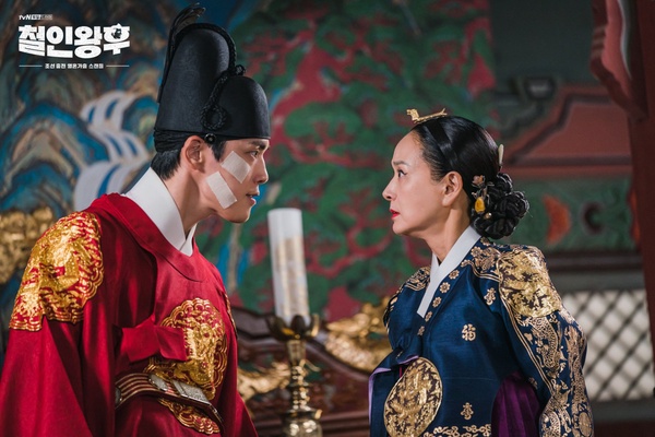 《哲仁王后》現實&歷史6差異！歷史上哲宗好色懦弱，王后超慘，守寡14年唯一兒子還早死