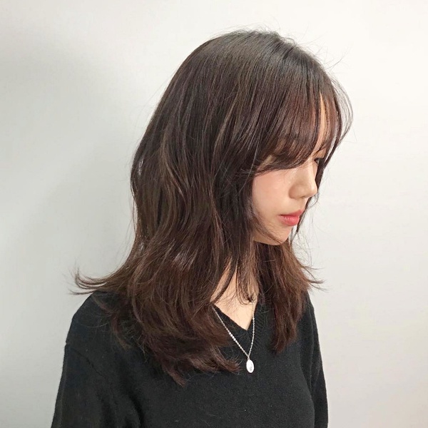 韓國2021春夏髮型範本推薦！髮型師公開燙髮、剪髮圖鑑，這款顯嫩遮肉、燙完仙氣爆棚