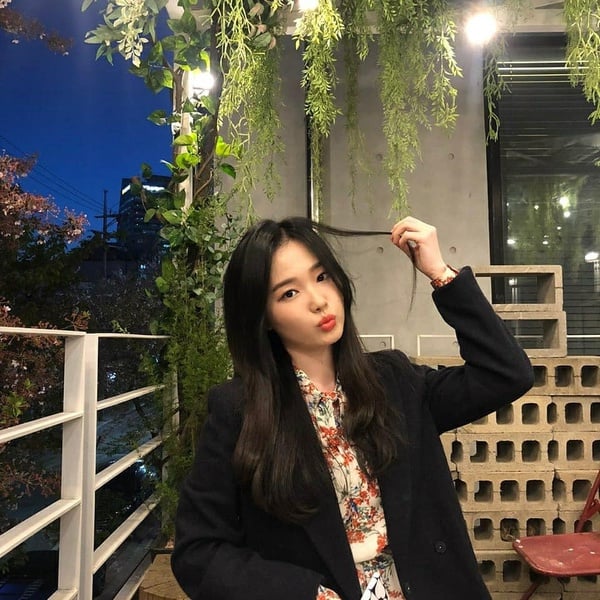 《女神降臨》配角顏值不輸文佳煐！劇中隱藏6美女，惠敏美到認不出，她神似Jisoo甜翻！