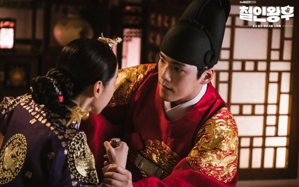 《哲仁王后》奉煥的歪理金句！復仇要美美的、神解析婚姻本質，奉煥：「婚禮等於喪禮」