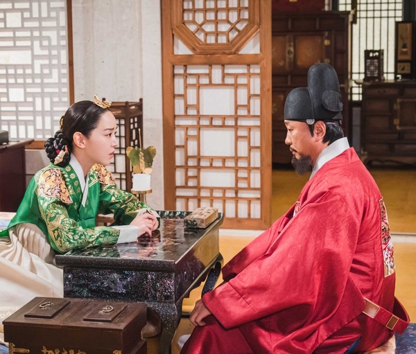 《哲仁王后》奉煥歪理金句集合！復仇要美美的、神解析婚姻本質，奉煥：婚禮就等於喪禮