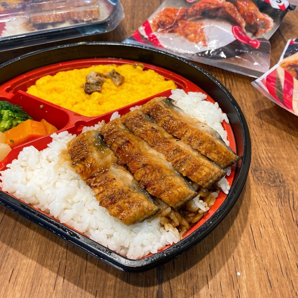 1月「超商話題美食」統整！7-11、全家11款PTT熱論新品，兩大超商鰻魚飯PK超激烈