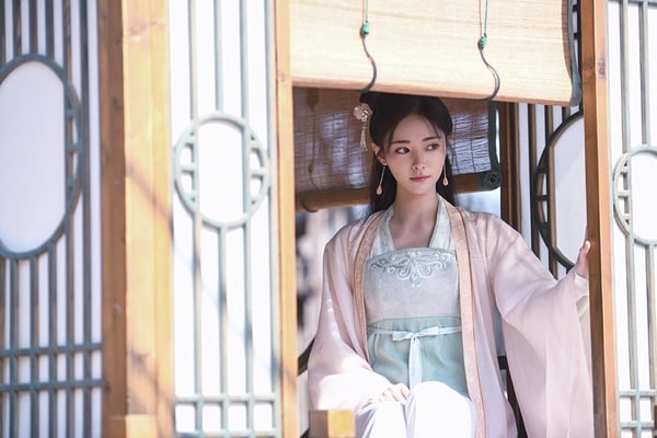 10位偶像女團的古裝造型！吳宣儀《斗羅大陸》可愛，楊超越、鞠婧禕好仙，她卻醜出天際