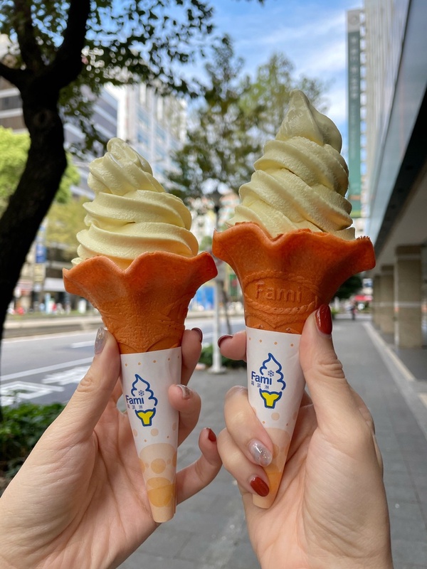 12元喝咖啡!四大超商、全聯「2/20補班優惠」7-11第2杯半價、全家霜淇淋2支59