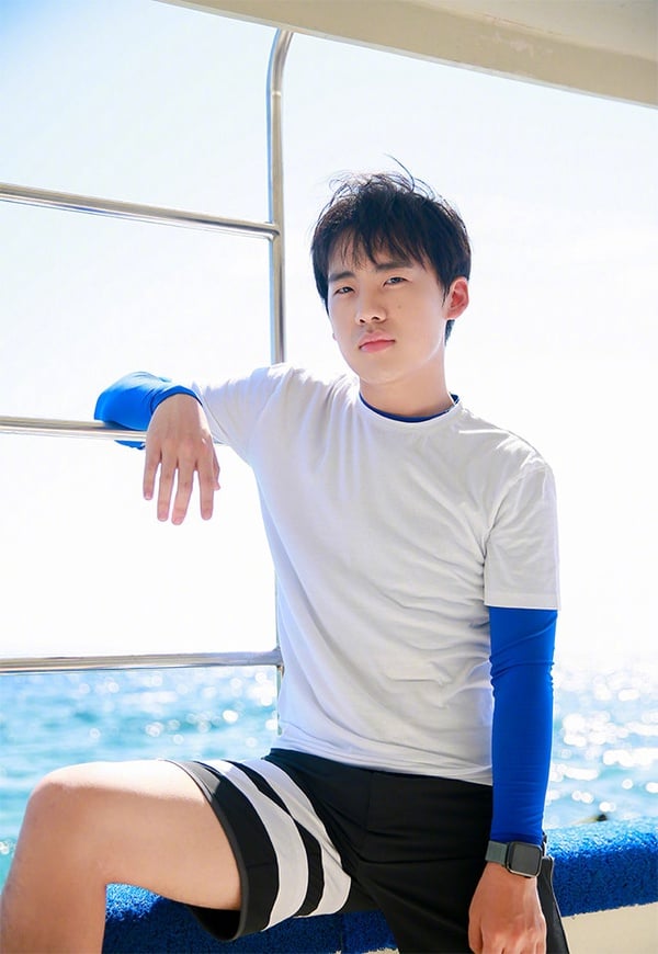 古裝劇《贅婿》男角古裝vs時裝1：郭麒麟 飾演 寧毅