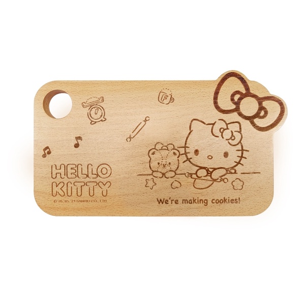 7-11推出「Hello Kitty原木餐具」！超萌Kitty造型原木餐盤、兩用杯墊，這天療癒開賣！