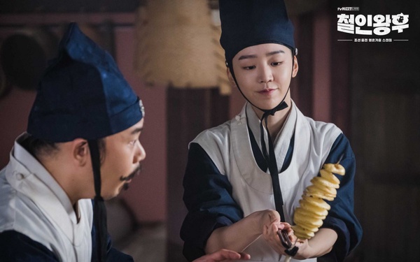 《哲仁王后》網狂敲碗第2季！翻拍成功5原因，劇情搞笑是關鍵，申惠善金正賢救活整部劇