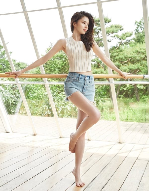 《哲仁王后》申惠善高挑臉卻超小!6位小臉擔當,潤娥臉比手掌還小&徐睿知臉只有他一半