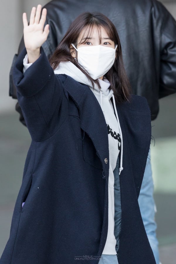《哲仁王后》申惠善高挑臉卻超小!6位小臉擔當,潤娥臉比手掌還小&徐睿知臉只有他一半