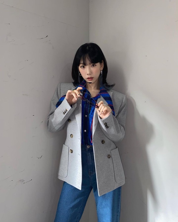西裝外套穿搭2:太妍