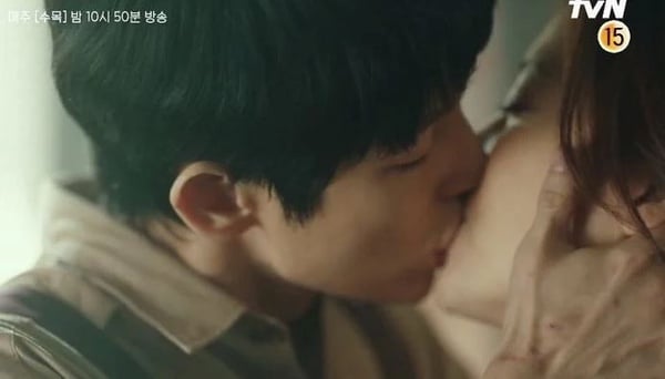 《哲仁王后》申惠善是元斌迷妹！韓劇女神也追星，她被玄彬迷倒，全智賢見到他秒害羞！