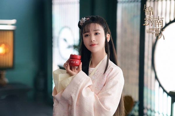 陸劇古裝劇「置入性行銷」紅上熱搜!《山河令》太沙雕網笑瘋,《十里桃花》整天吃堅果