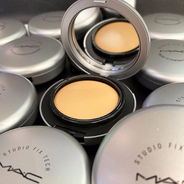 2021專櫃底妝新品：MAC 超持妝柔焦水粉餅