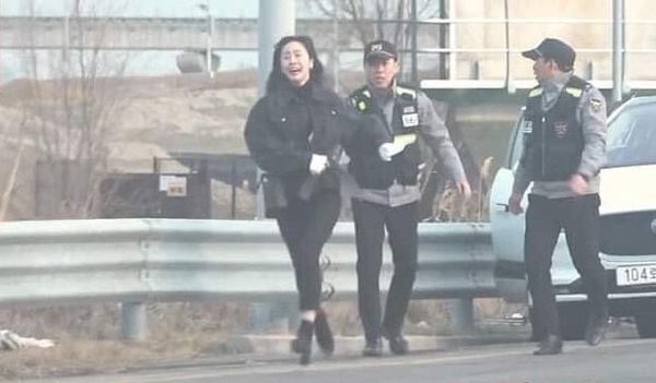 《Penthouse上流戰爭2》恩星追警車路透!5大熱議話題,有人被捕?片頭藏「羅愛喬是秀蓮」劇透!