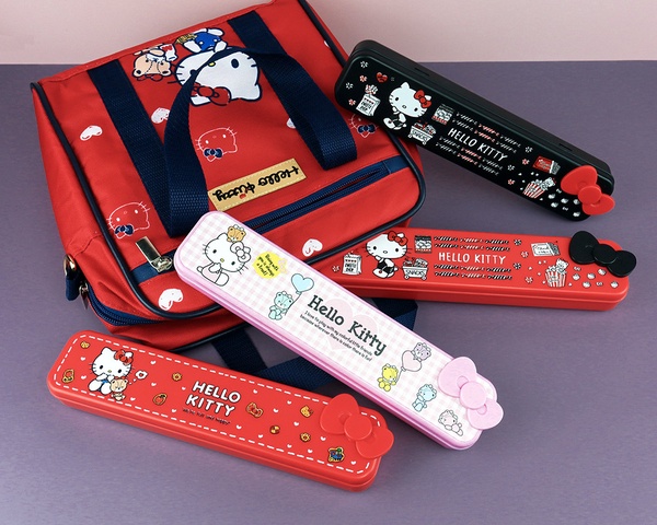 7-11「Hello Kitty 不鏽鋼餐具三件組」這天開賣！四款造型與大蝴蝶結設計超可愛
